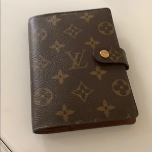 Louis Vuitton Monogram Small Ring Agenda